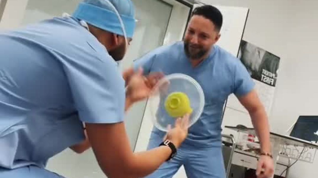 الحال ما يشاور