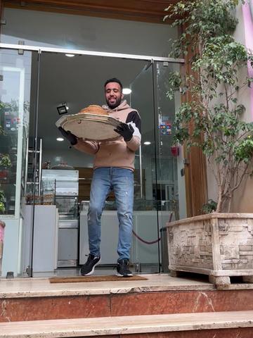 Aux petits Gataeux by Meriem